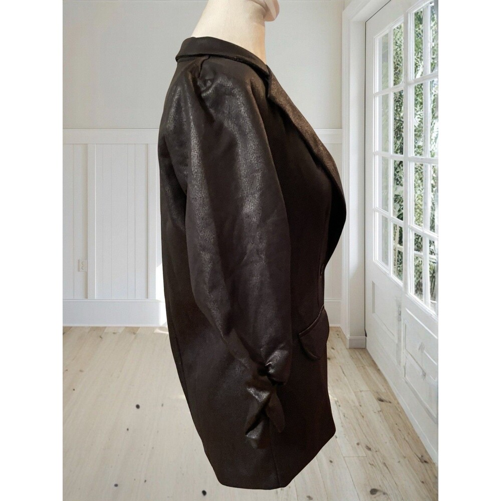 LC BY LAURA CRUZ Women's Black Textured Faux Leather Ruched Sleeve Jacket S NWT - Picture 6 of 11